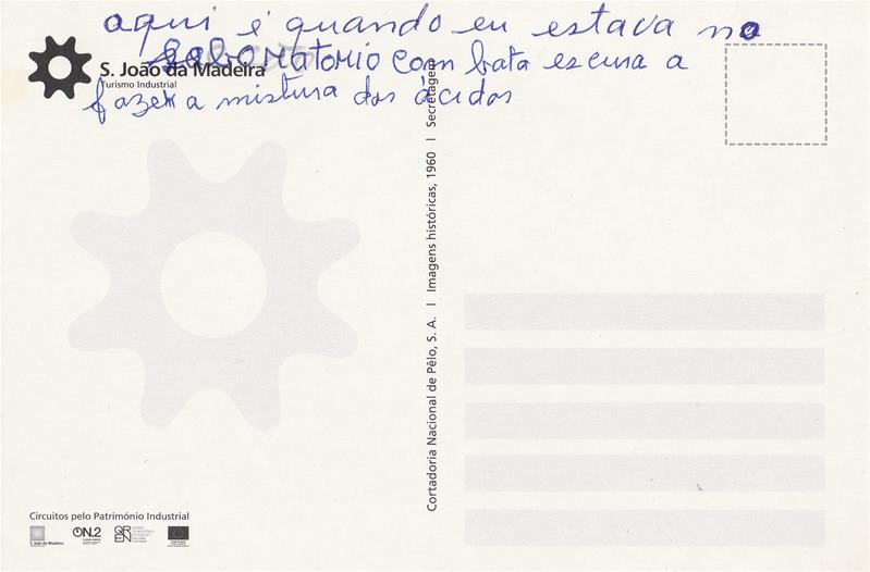 <span><p>Postal “No Laborat�rio com bata escura”</p></span>