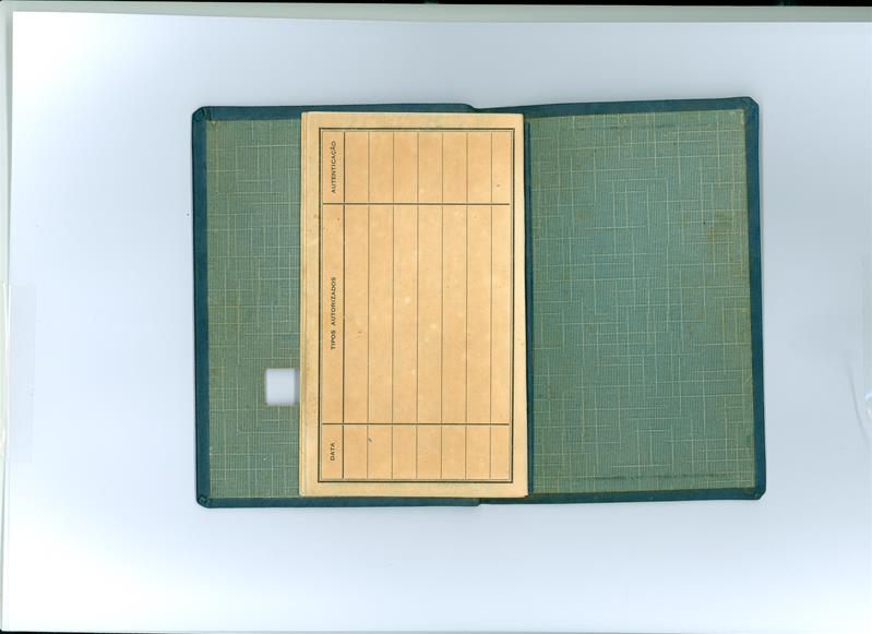 <span><p>Licen�a de tripulante de aeronaves (Mo�ambique) de 1958.</p></span>