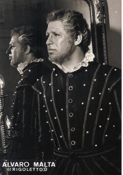 <span><p>�lvaro Malta em "Rigoletto"</p></span>