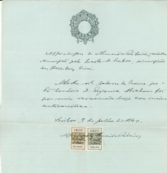 <span><p>Tr�s certificados das condi��es m�dicas de Stefan, Eugenia e Abraham Rozenfeld, atribu�dos pelo m�dico cirurgi�o Alfredo Jos� de Almeida Ribeiro no dia 02 de Julho de 1940, explicando que foram revacinados com a vacina anti-var�oloca.</p></span>