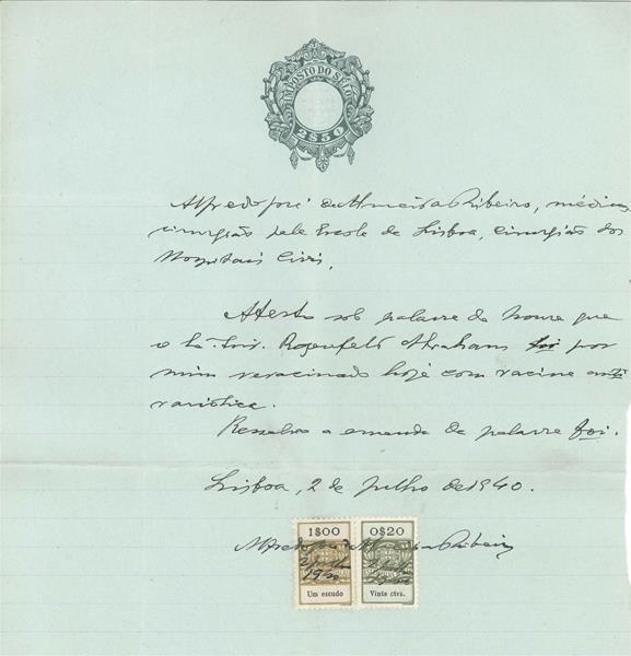 <span><p>Tr�s certificados das condi��es m�dicas de Stefan, Eugenia e Abraham Rozenfeld, atribu�dos pelo m�dico cirurgi�o Alfredo Jos� de Almeida Ribeiro no dia 02 de Julho de 1940, explicando que foram revacinados com a vacina anti-var�oloca.</p></span>