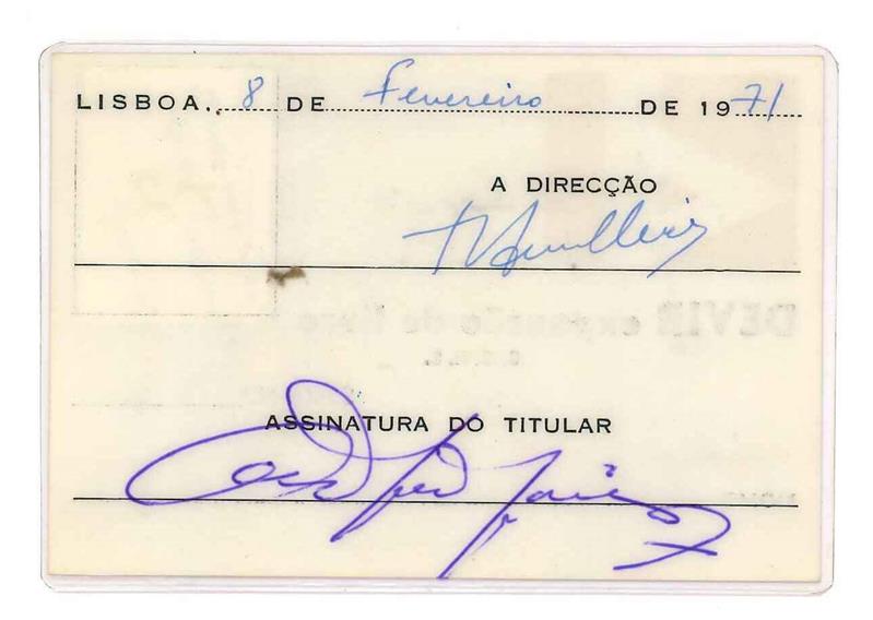 <span><p>cart�o de funcion�rio da empresa DEVIR expans�o do livro S.C.R.L, s�cio n� 72. Datado de 8 de Fevereiro de 1971, Lisboa, com assinatura do titular e fotografia.</p></span>