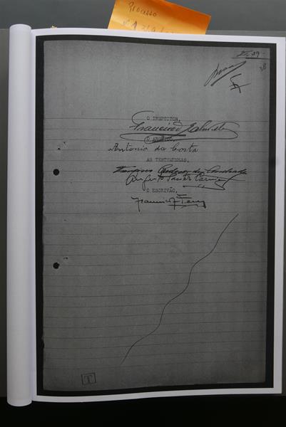 <span><p>Compila��o de documentos sobre o pai, Fernando Valverde (processos da pris�o, 1947 e 1967). Os documentos originais na Torre do Tombo.</p></span>