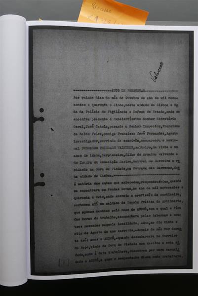 <span><p>Compila��o de documentos sobre o pai, Fernando Valverde (processos da pris�o, 1947 e 1967). Os documentos originais na Torre do Tombo.</p></span>