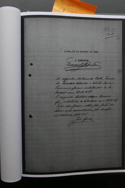 <span><p>Compila��o de documentos sobre o pai, Fernando Valverde (processos da pris�o, 1947 e 1967). Os documentos originais na Torre do Tombo.</p></span>