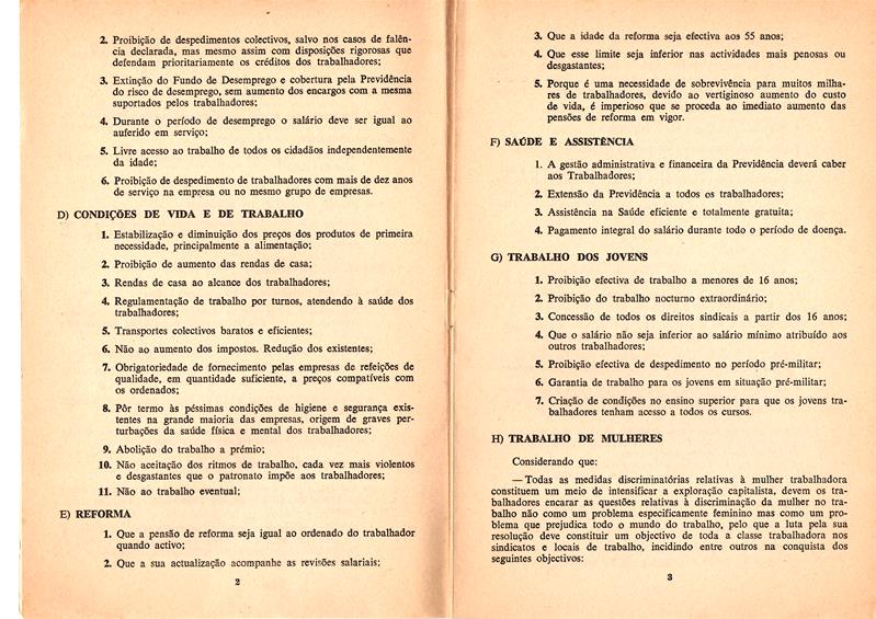 <span><p>Brochuras e panfletos recolhidos pelo Ramiro Rodrigues Morgado por volta dos anos 70.</p></span>