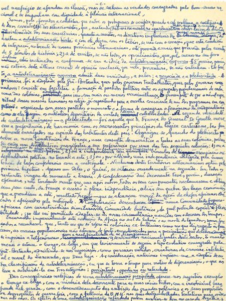 <span><p>Texto manuscrito intitulado “A trag�dia de Angola” de Francisco Cunha Leal, s.d.</p></span>