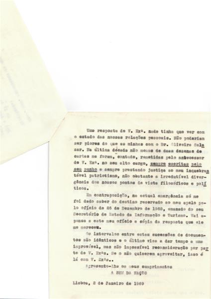<span><p>Duas cartas de Francisco Cunha Leal.
Carta 1: para o Presidente do Conselho, 2 de Janeiro de 1969, 2 p�ginas
Carta 2: para o Secret�rio de Estado da Informa��o e Turismo, 2 de Janeiro de 1969, 4 p�ginas.</p></span>