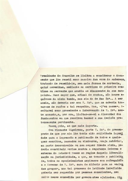 <span><p>Duas cartas de Francisco Cunha Leal.
Carta 1: para o Presidente do Conselho, 2 de Janeiro de 1969, 2 p�ginas
Carta 2: para o Secret�rio de Estado da Informa��o e Turismo, 2 de Janeiro de 1969, 4 p�ginas.</p></span>