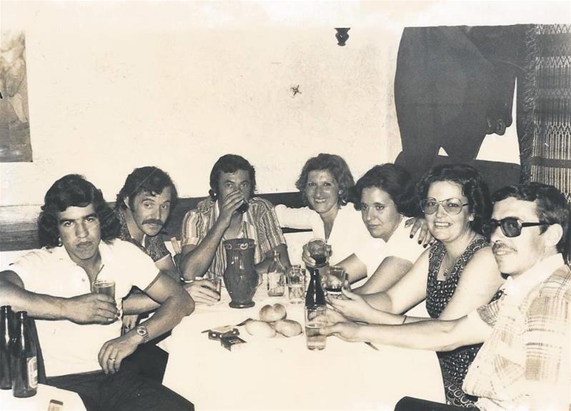 <span><p>Jantar com amigos em casa de fado</p></span>