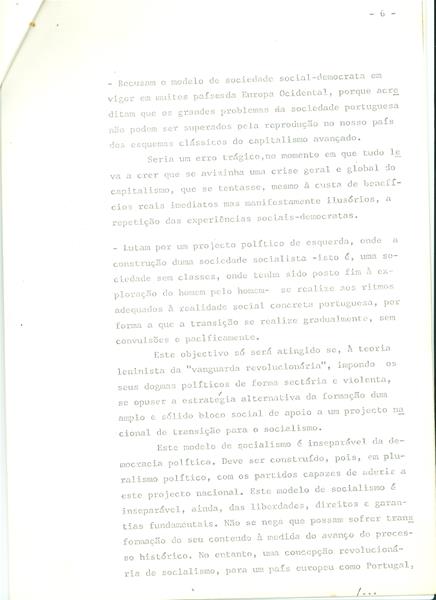 <span><p>Documento dos nove de 7 de Agosto de 1975. Documentos originais. Este documentos tem um despacho assinado por Vargas Cardoso, Secret�rio do Conselho da Revolu��o.</p></span>