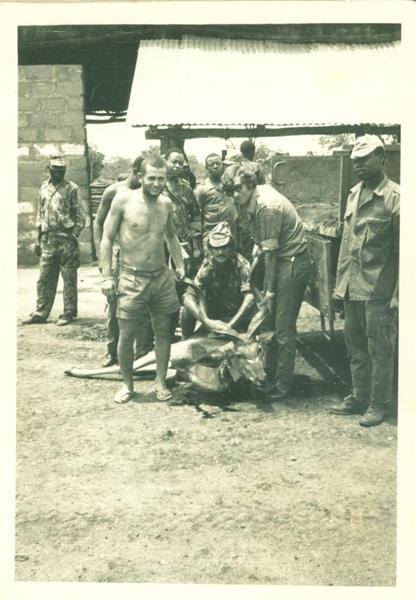 <span><p>Conjunto de fotografias e postais</p></span>