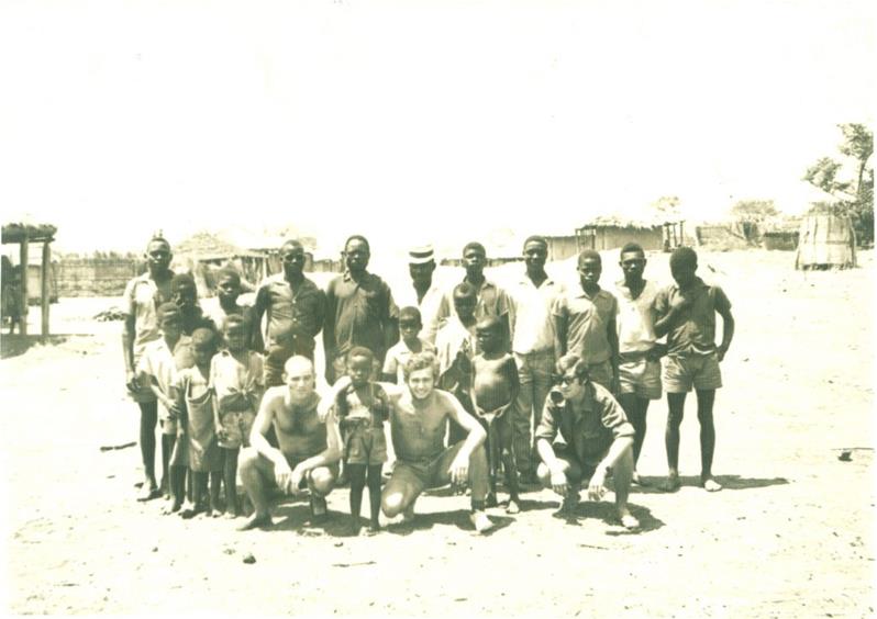 <span><p>Conjunto de fotografias e postais</p></span>