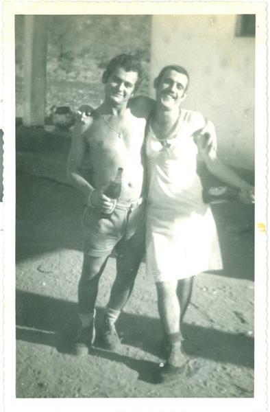 <span><p>Conjunto de fotografias e postais</p></span>