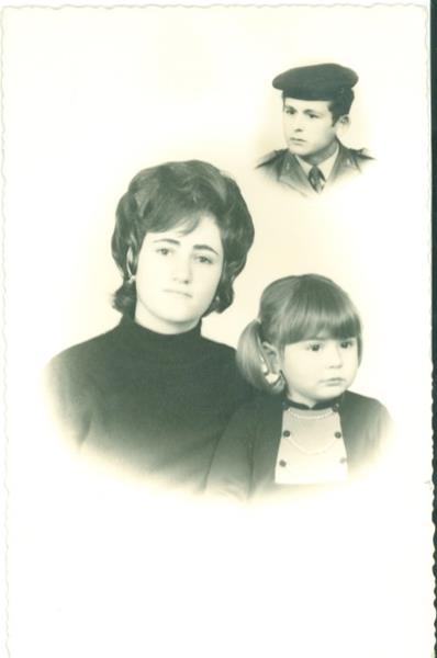 <span><p>Conjunto de fotografias e postais</p></span>