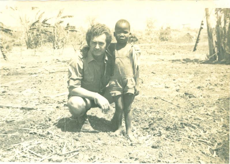 <span><p>Conjunto de fotografias e postais</p></span>