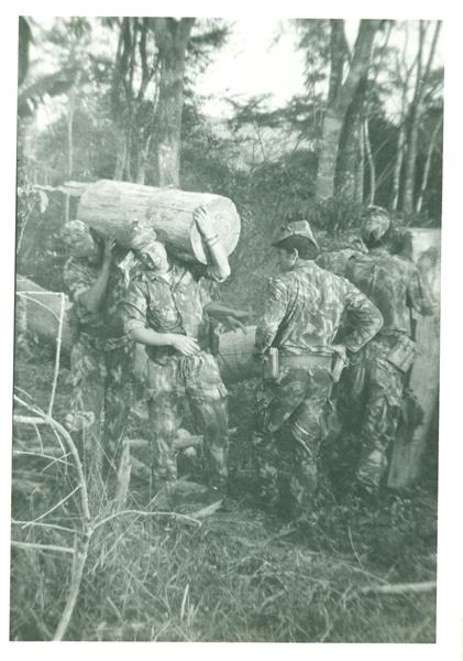 <span><p>Guerra Colonial, Angola, U�ge, 1974</p></span>