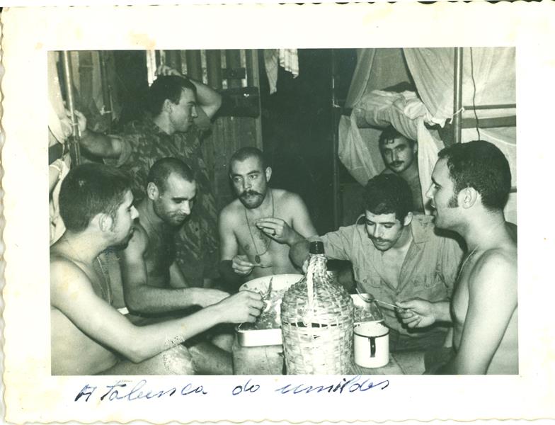<span><p>Conjunto de fotografias da Guerra Colonial</p></span>