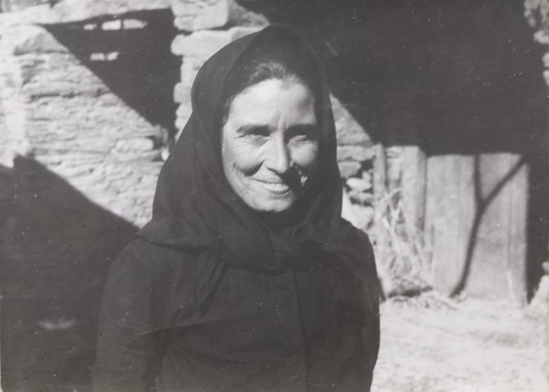 <span><p>Conjunto de fotografias dos pais de Domingos Ant�nio Fernandes</p></span>