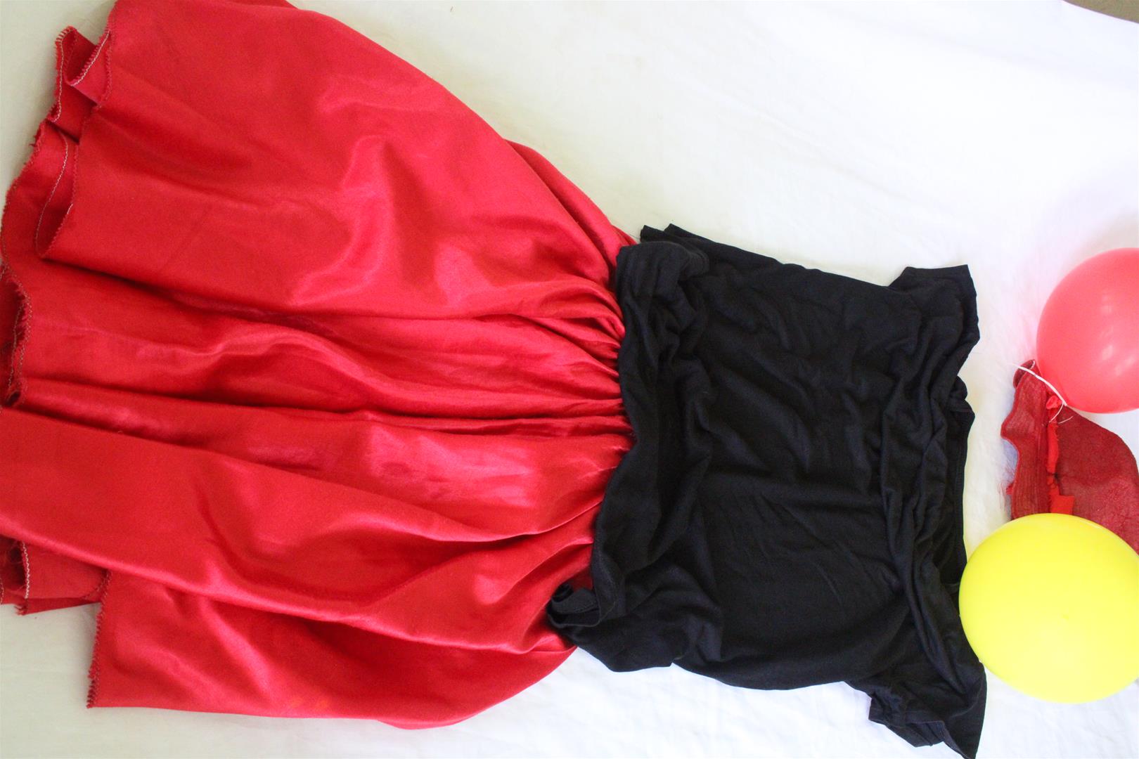 <span><p>Traje da Marcha de S�o Jo�o.</p></span>