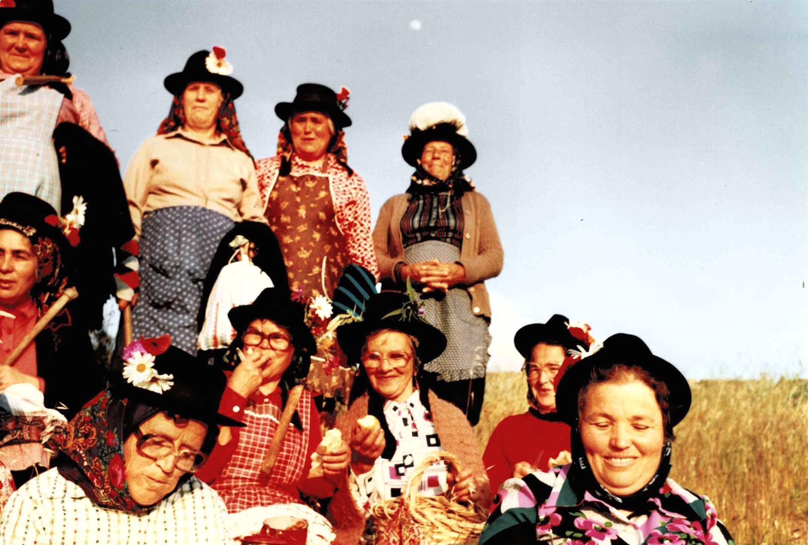 <span><p>As Camponesas</p></span>