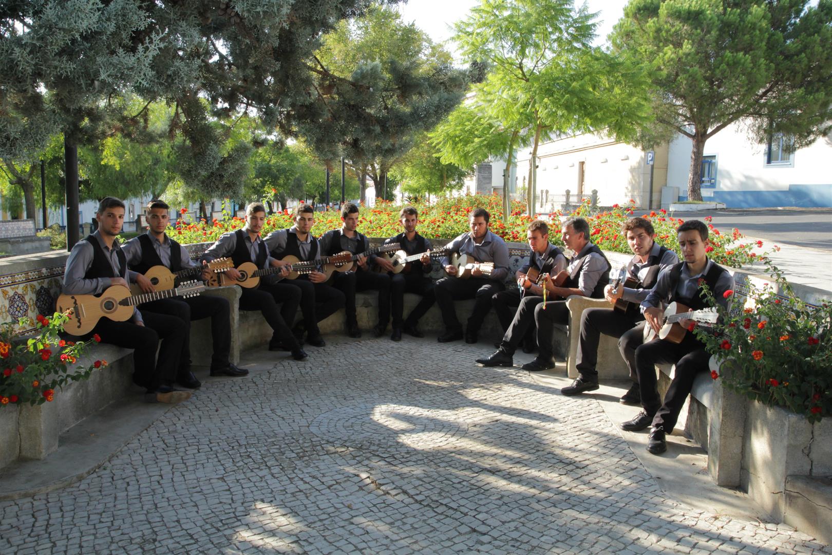 <span><p>Mo�os d'uma Cana</p></span>