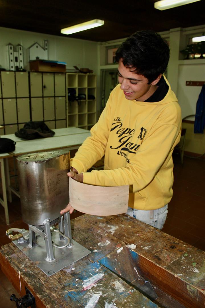 <span><p>Oficina de constru��o da Viola Campani�a</p></span>