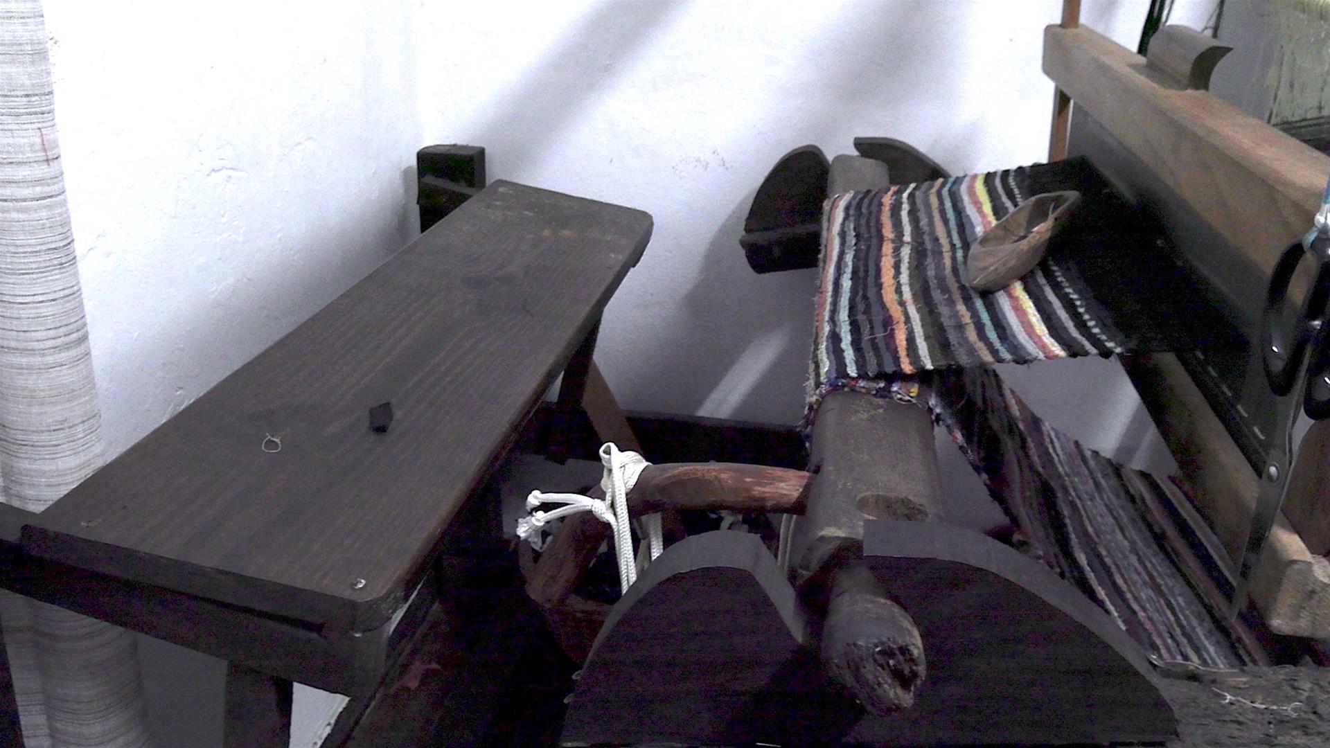 <span><p>Tear (li�os)</p></span>