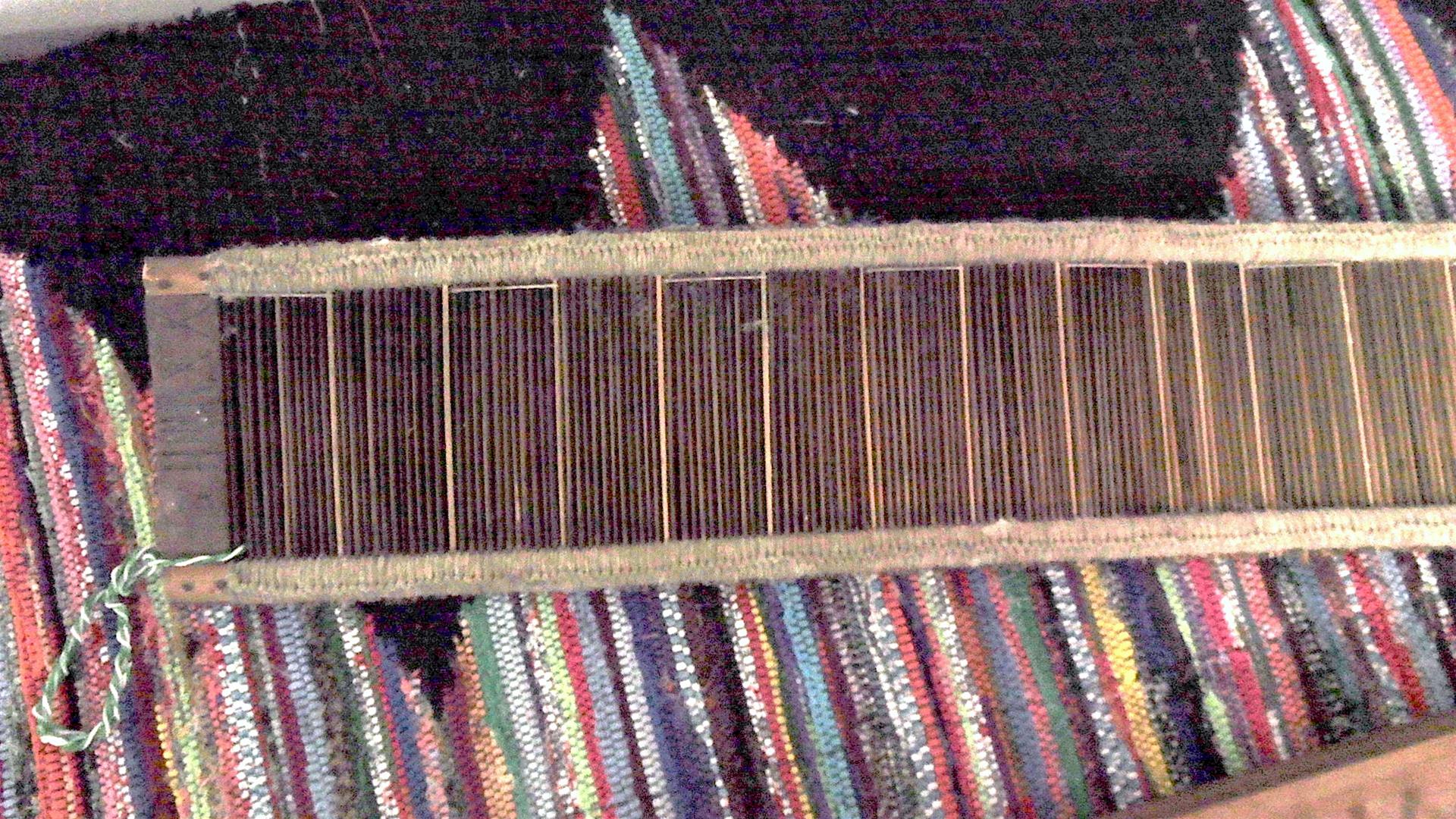 <span><p>Pente e restilho de tear</p></span>