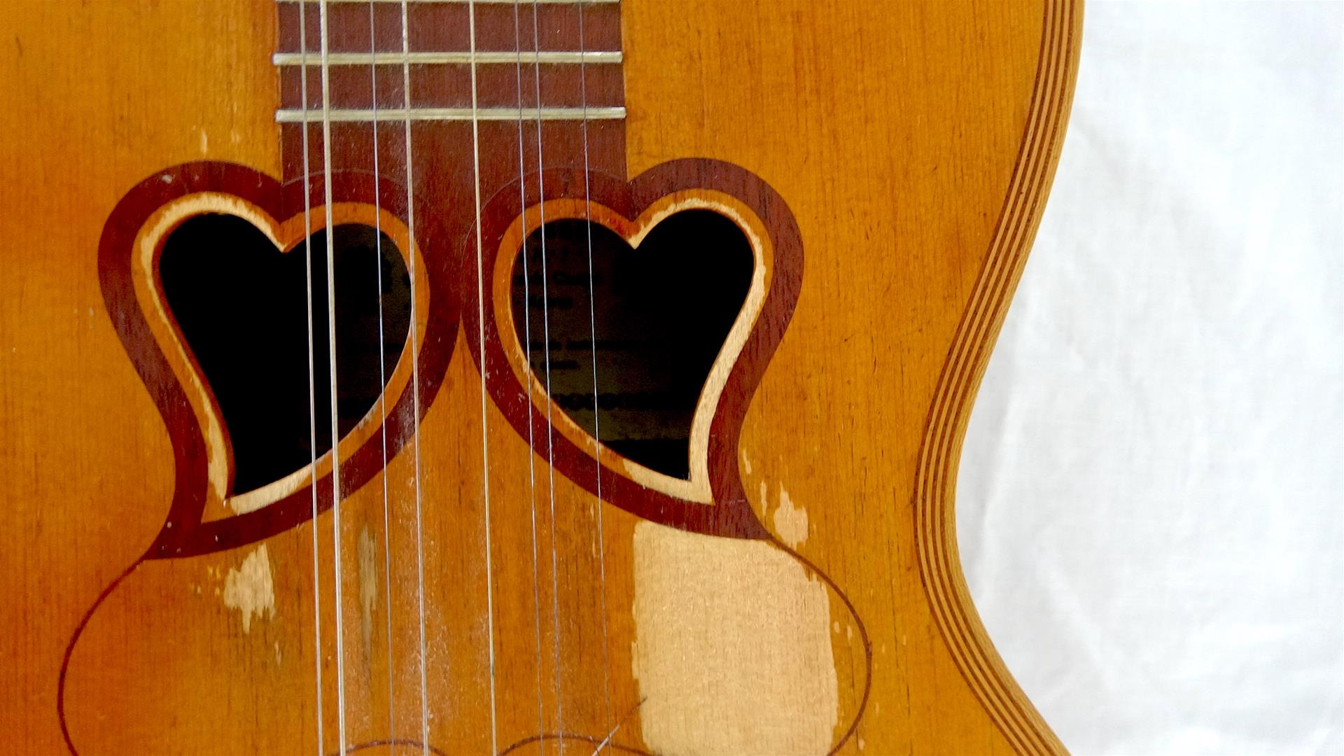 <span><p>Viola da Terra</p></span>