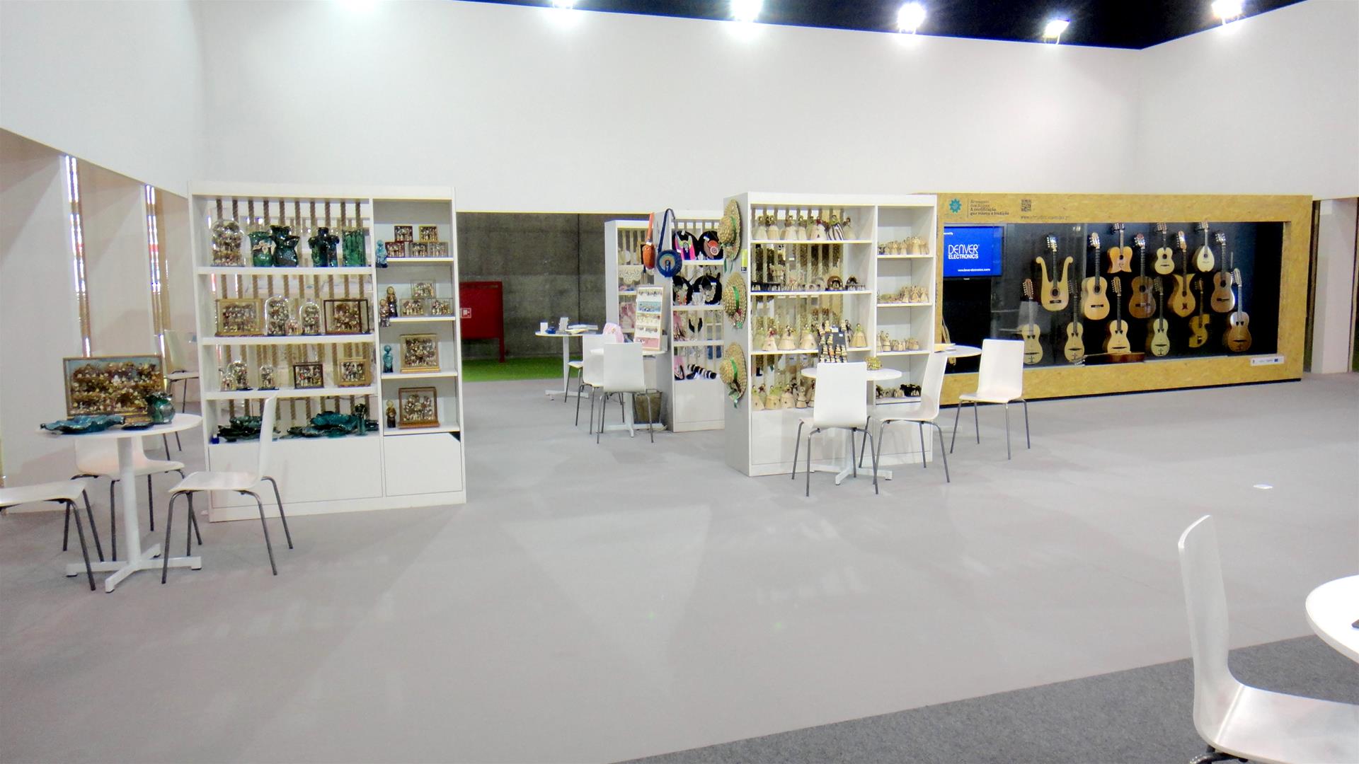 <span><p>Stand  Dos A�ores (Feira de Internacional do Artesanato 2015)</p></span>