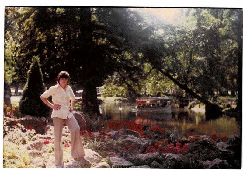 <span><p>Ester num parque em Bord�us</p></span>