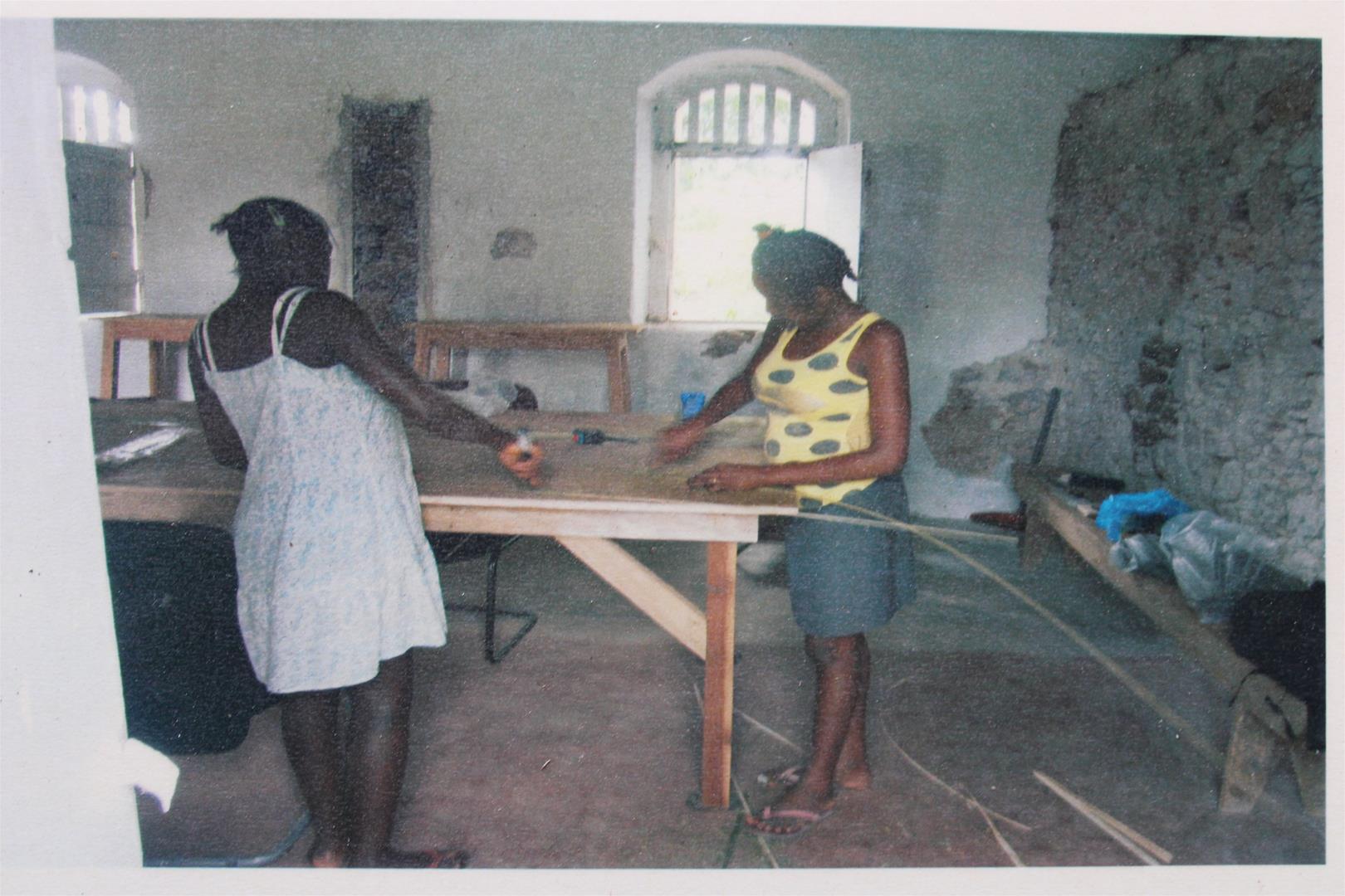 <span><p>Cestaria e utens�lios em folha de palmeira</p></span>