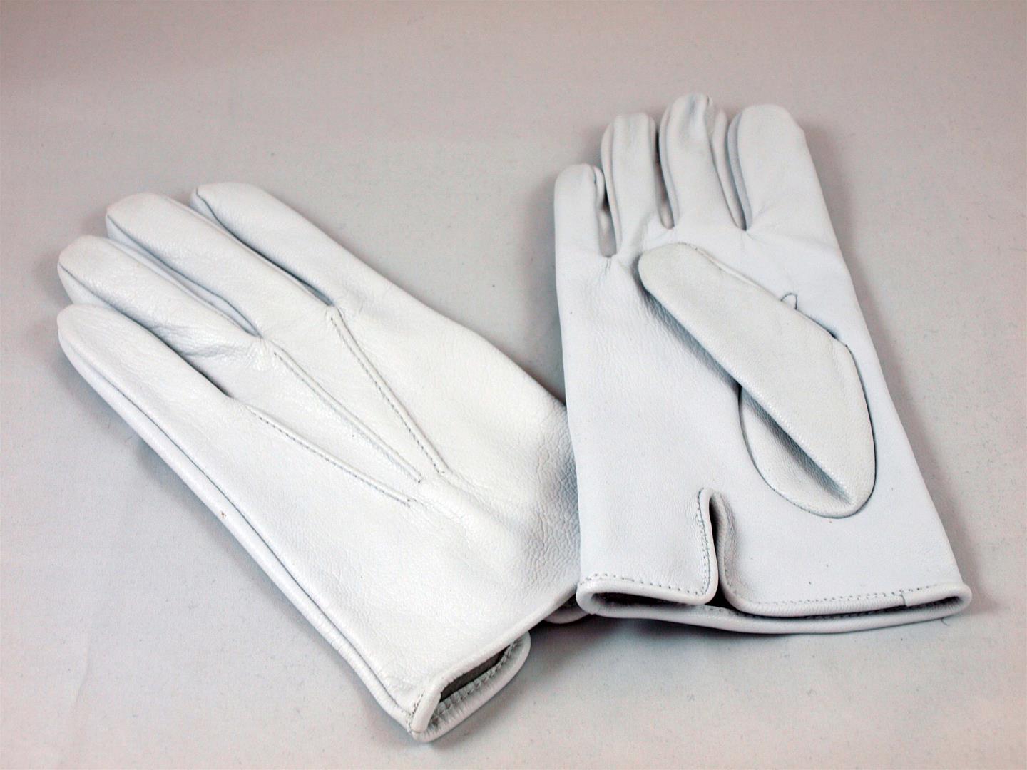 <span><p>Pe�as de uniforme da PSP utilizadas em cerim�nias</p></span>