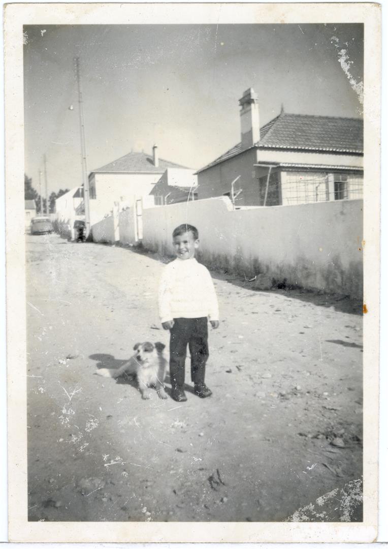 <span><p>Fotografias da Fam�lia dos Grilos, no Vale da Figueira.</p></span>