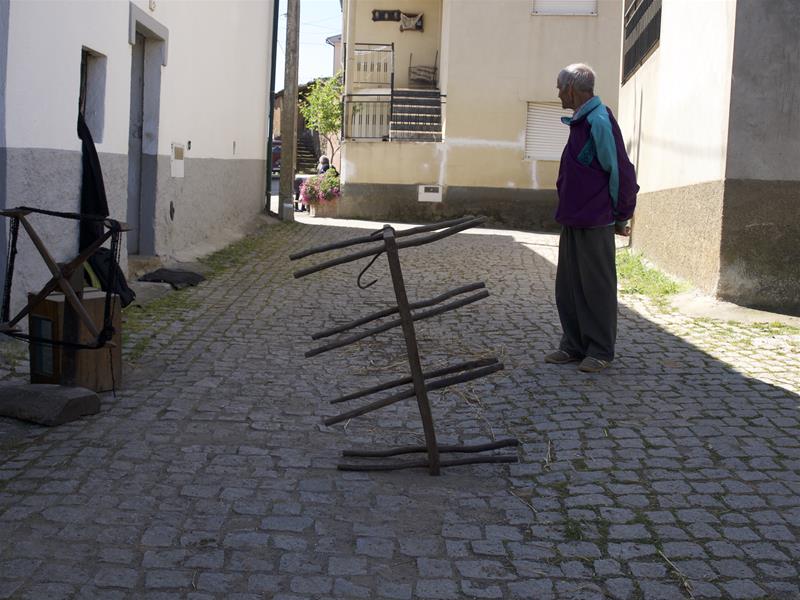 <span><p>Pe�a de madeira para colocar/guardar o p�o depois de cozer</p></span>