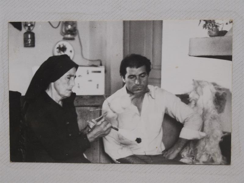 <span><p>Domingos Ant�nio Fernandes com a m�e</p></span>